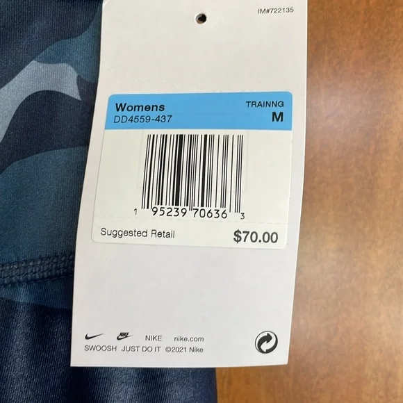 Nike Dri Fit Women's Camo Leggings, Midrise, Full Length, Size M, NWT! - Picture 3 of 9